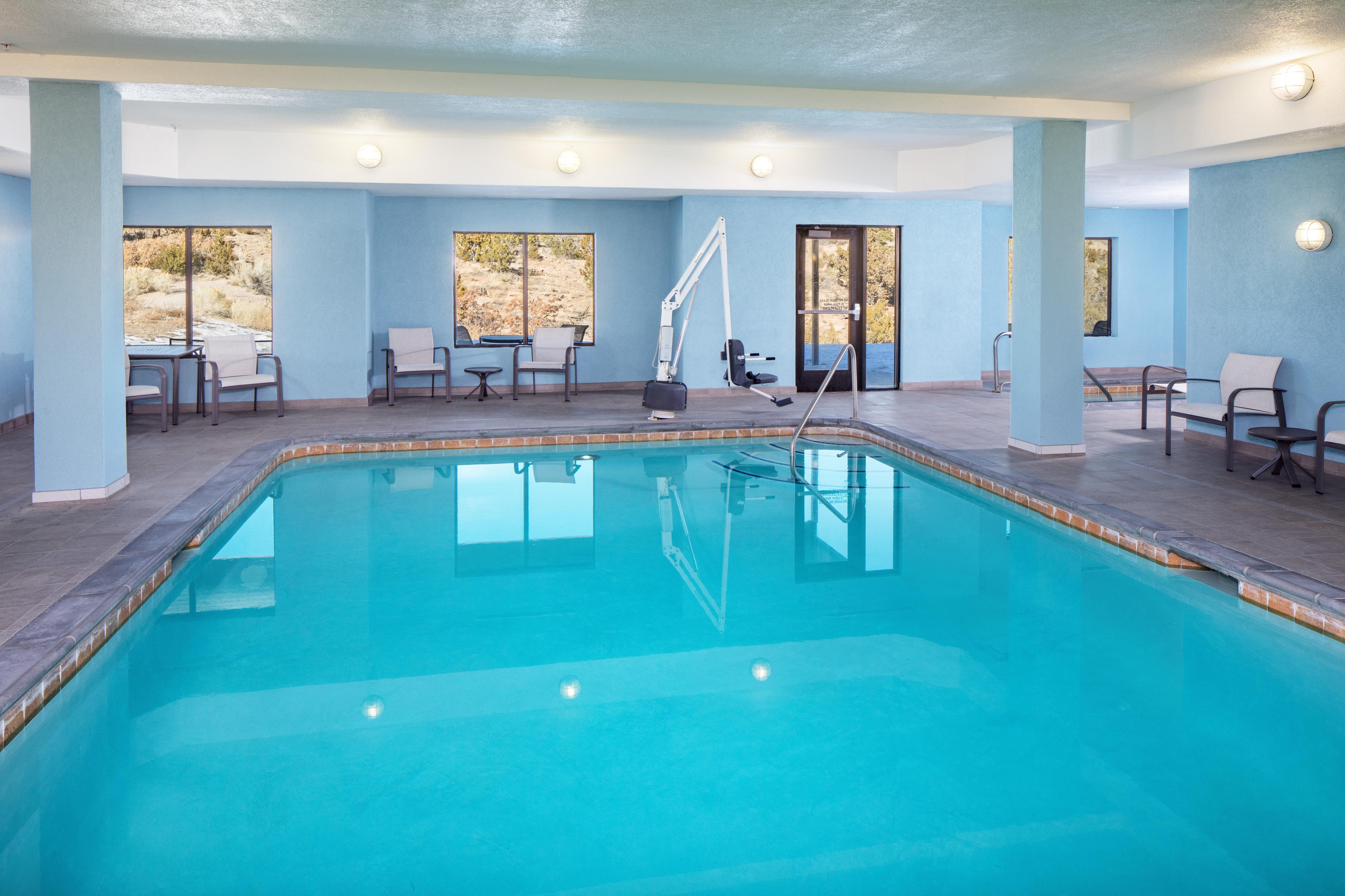 Holiday Inn Express And Suites Los Alamos Entrada Park By Ihg Exteriör bild